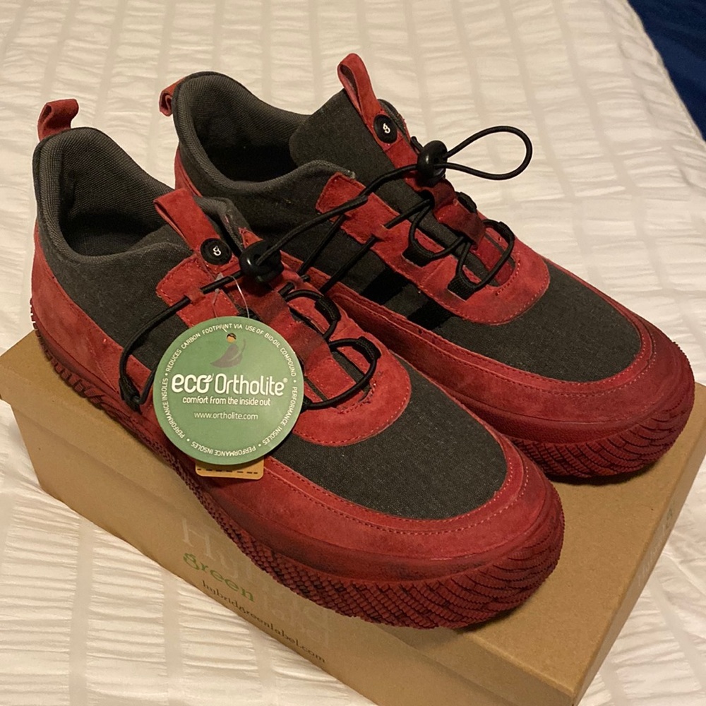 NIB- Hybrid Green Label Men’s Suede Sneakers, Sz. 13